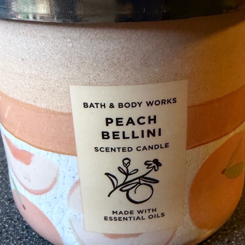 Bath & Body Works Peach Bellini Scented Candle - Peach, Cream, White